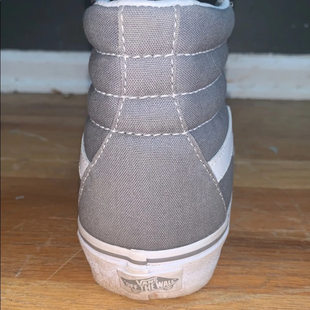 VANS - Picture 4 of 5